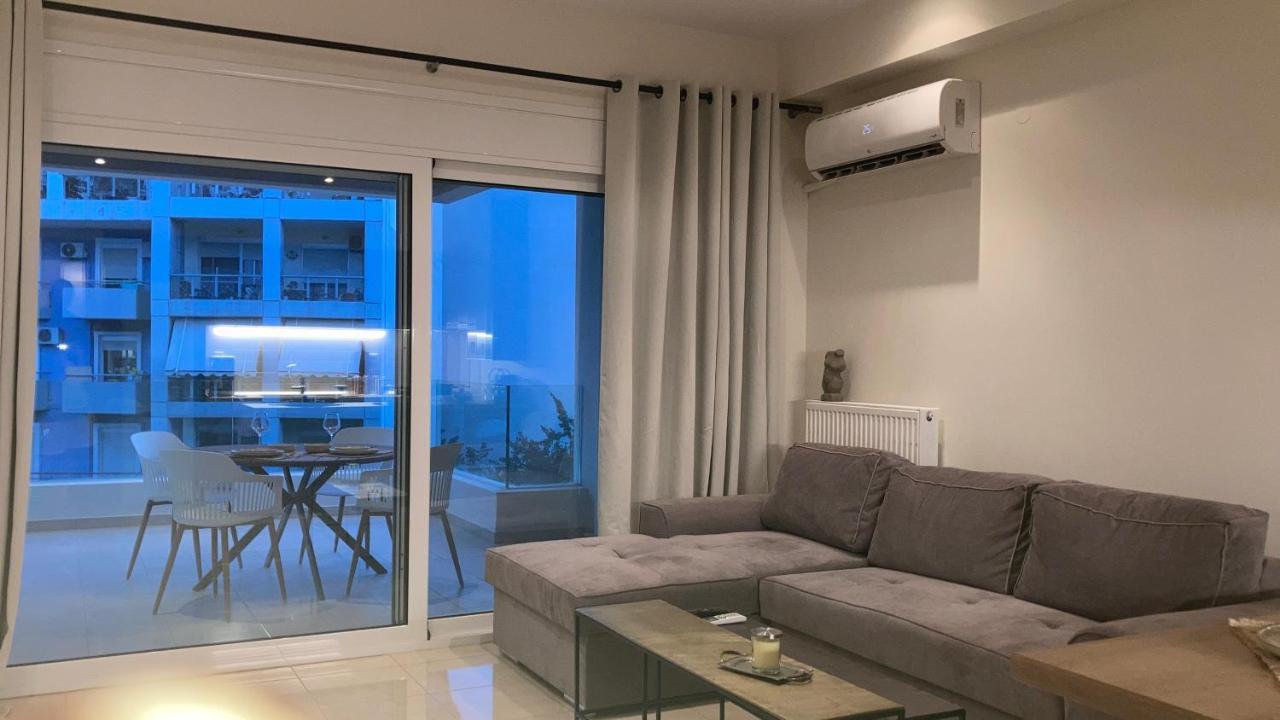 Bright Luxury Apt. Volos Buitenkant foto
