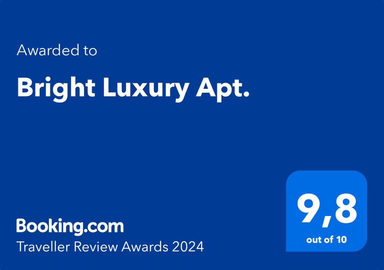 Bright Luxury Apt. Volos Buitenkant foto